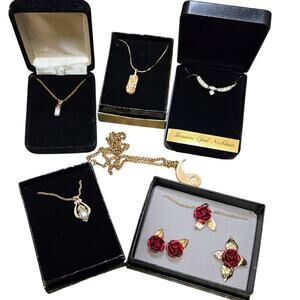 Vintage Gold-Tone Costume Jewelry 6-Necklaces 1 Pair Pierced Earrings 1-Brooch